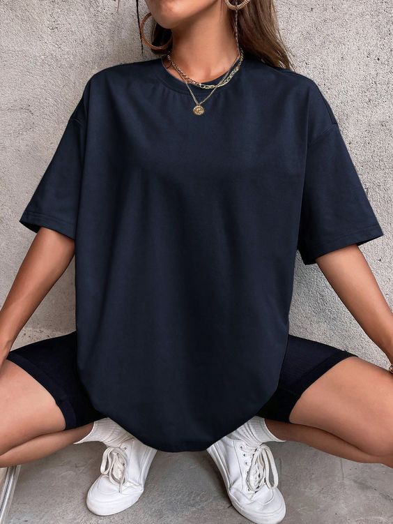 PLAIN OVERSIZED TSHIRT