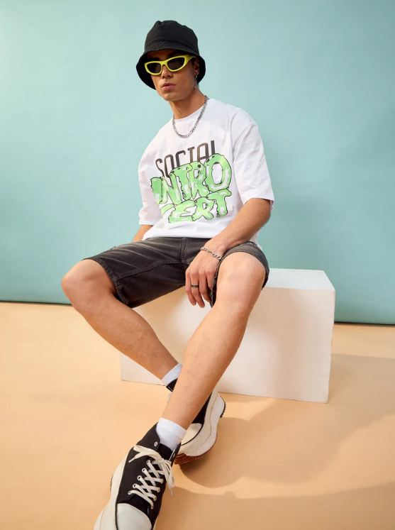 SOCIAL INTROVERT UNISEX OVERSIZED TSHIRT